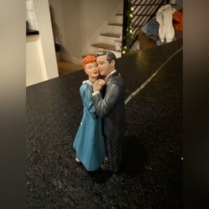 Hallmark Keepsake Ornament – Lucy & Ricky Ricardo (2000)